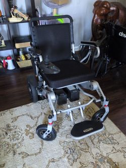 Electric wheelchair