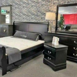 New Queen Size 4pc Bedroom Set With Dresser Mirror Nightstand Without Mattress Free Delivery 