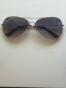 Ray-Ban Aviator Sunglasses