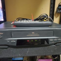 Quasar Vcr With Remote And Wires 