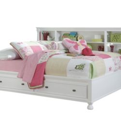 Kaslyn Full Size Bookcase Bed 