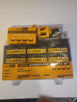 SCREWDRIVER  AND BIT SET