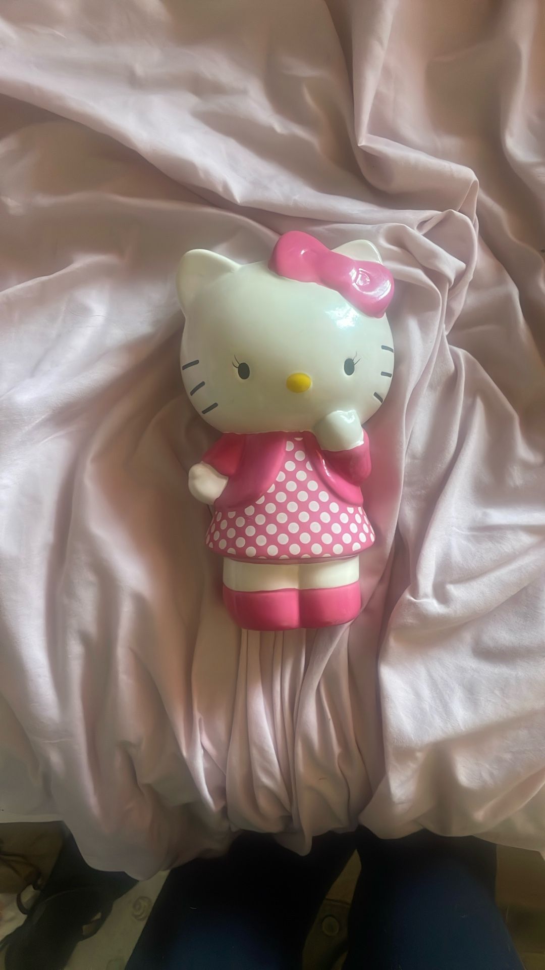 hello kitty piggy bank