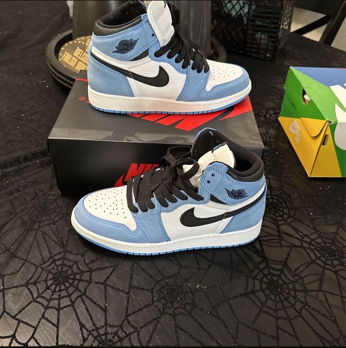 Jordan 1 Retro High University Blue Size 4.5y