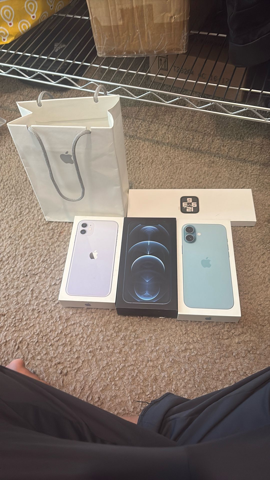 Apple Empty Boxes -iPhone 11, 12 Pro, 16+ Apple Watch + Apple Bag