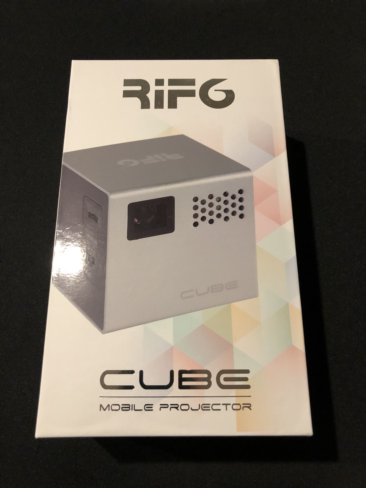 RiF6 CUBE mobile Pico Projector