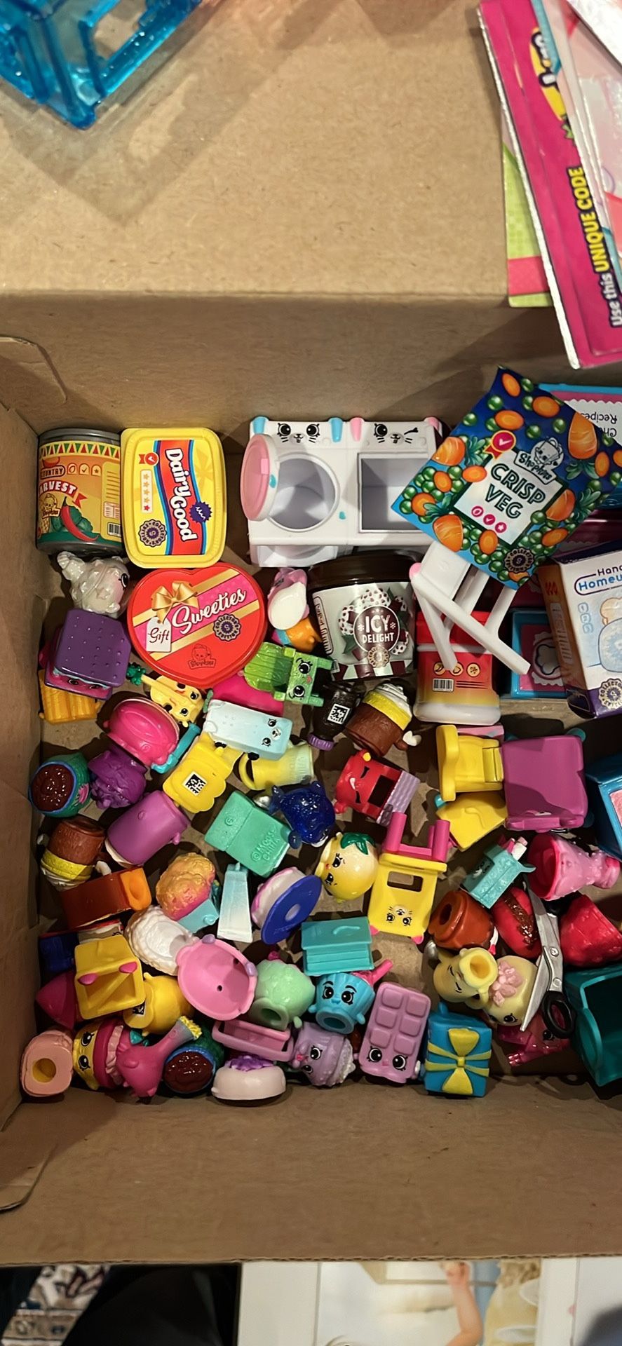 Shopkins Figures/toys