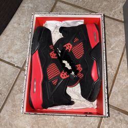 Jordan 4s (GS) Size 5y 