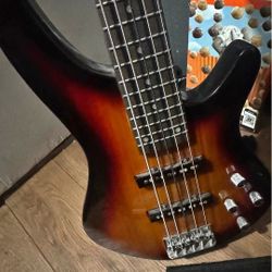Bass 5 String 