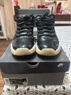 Jordan 11 low, size 5 1/2