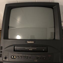 Symphonic TV-VCR Combo 9 Inches Screen TV Turns On But After Few Seconds Turns Off Sold As Is Buttons On TV Do Work TV Might Need Repair 