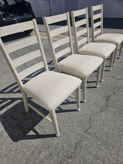 Beautiful Modern Dining Chairs( All 4 Chairs For $120 )
