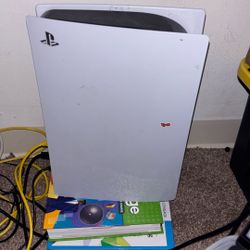 Sony PlayStation 5 (Disc Version)