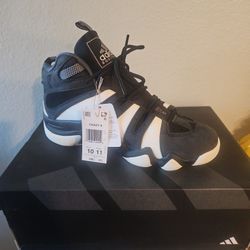 Crazy 8 Kobe Bryant