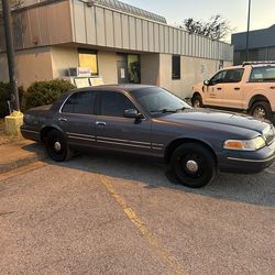 1998 Ford Crown Victoria