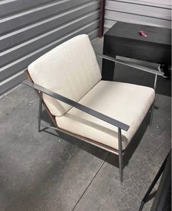 Charleston Forge Mid-Century Modern Chair
