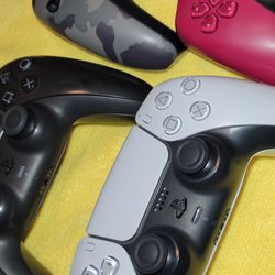 PS5 Controllers