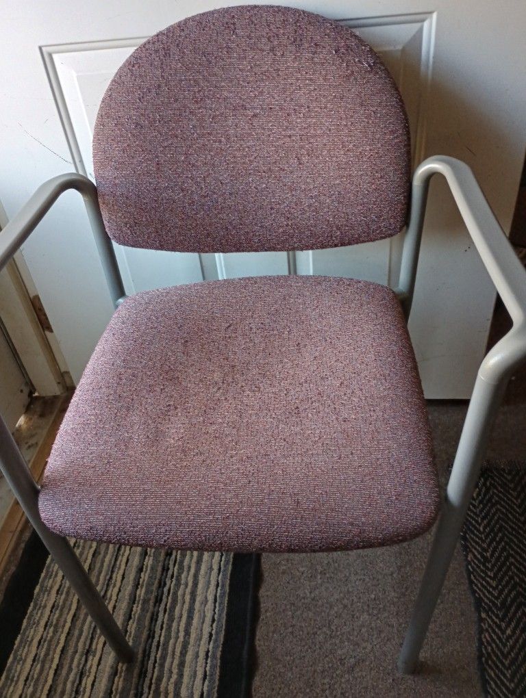 Chair Good Condition $10.00