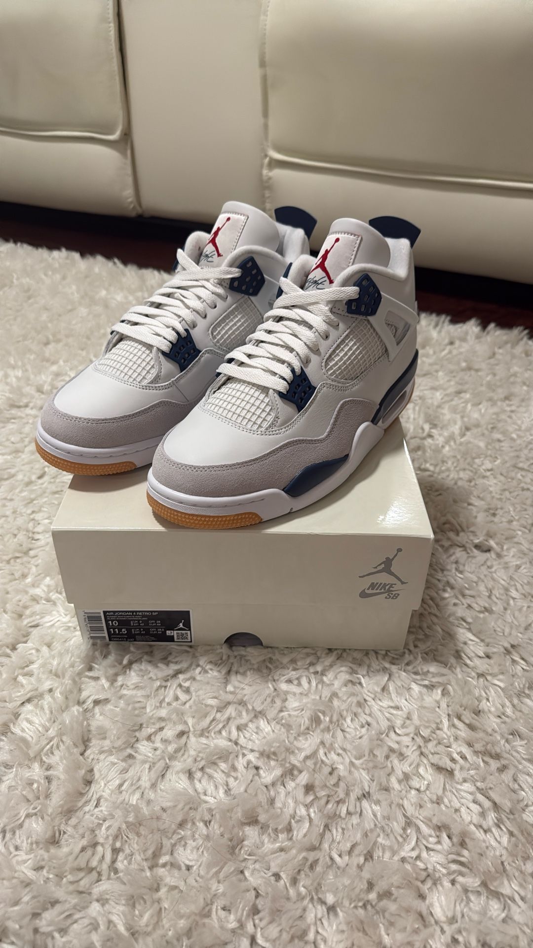 Jordan 4 SB Navy Size 10 (New)