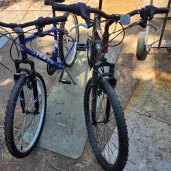 2 Bikes     Mownntin      HUFFY  AND HIYPER 26INCH  18SPEED SHIFTING  AND BREAK  PERFECT EVERYTHING IS GOOD 