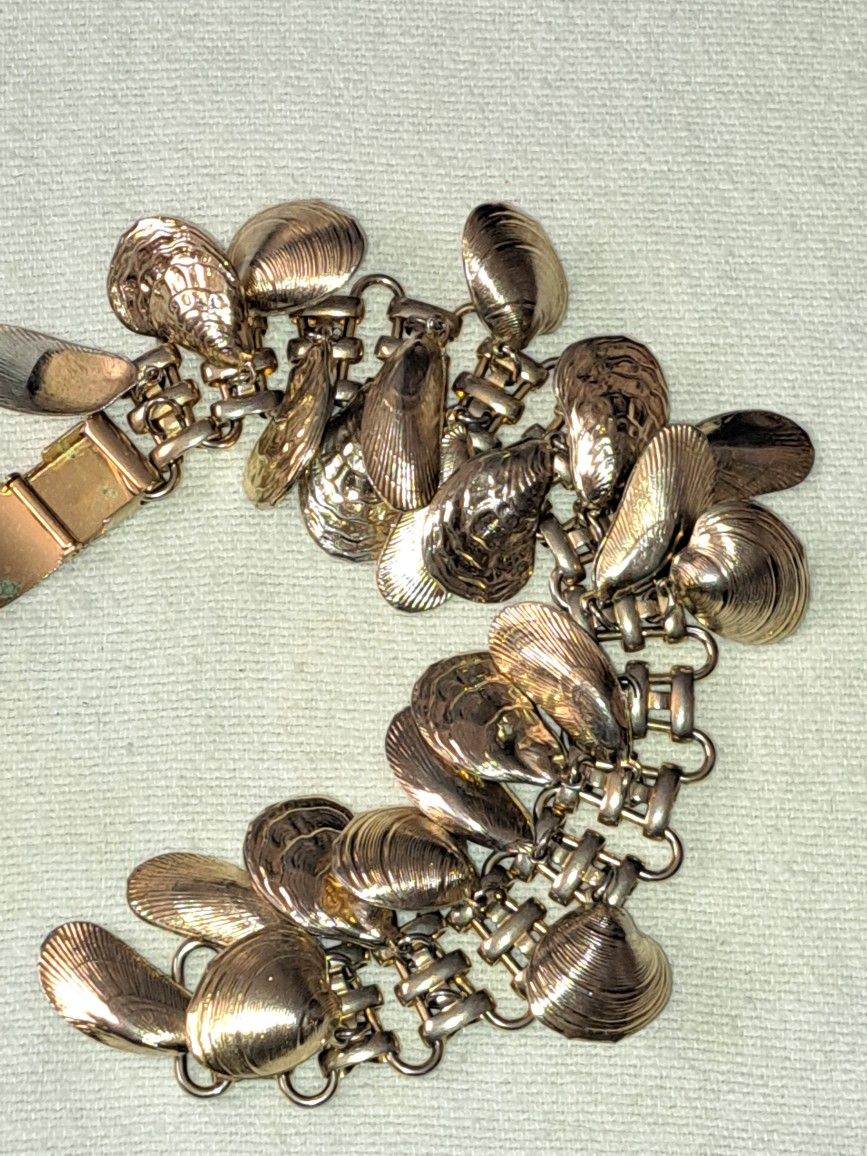 Vintage NAPIER Shell Charm Bracelet