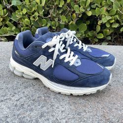 NEW BALANCE 2002R NAVY SIZE 10.5