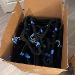 Hangers Around 300 Pcs