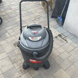 Dayton Shop Vac 12 Gallon