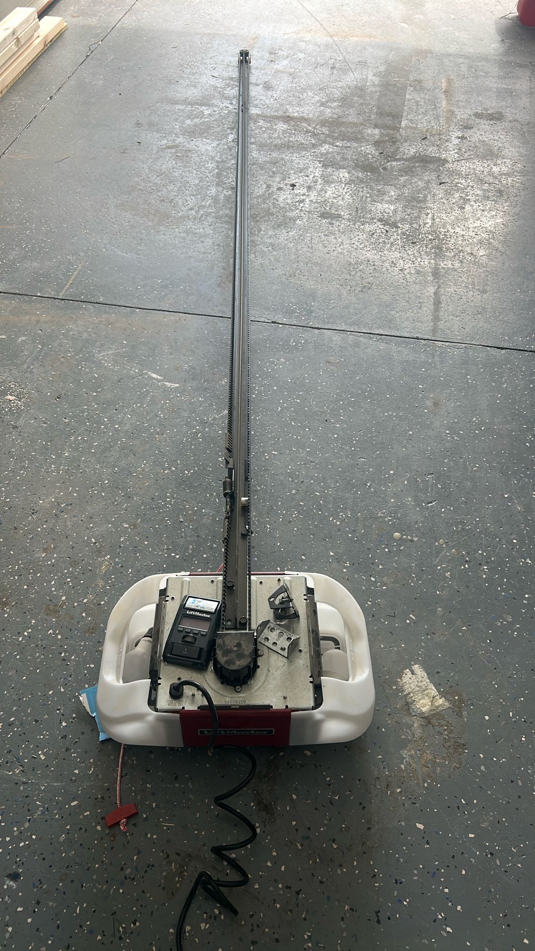 Lift master Belt Drive Security 2.0 myQ. Make An Offer