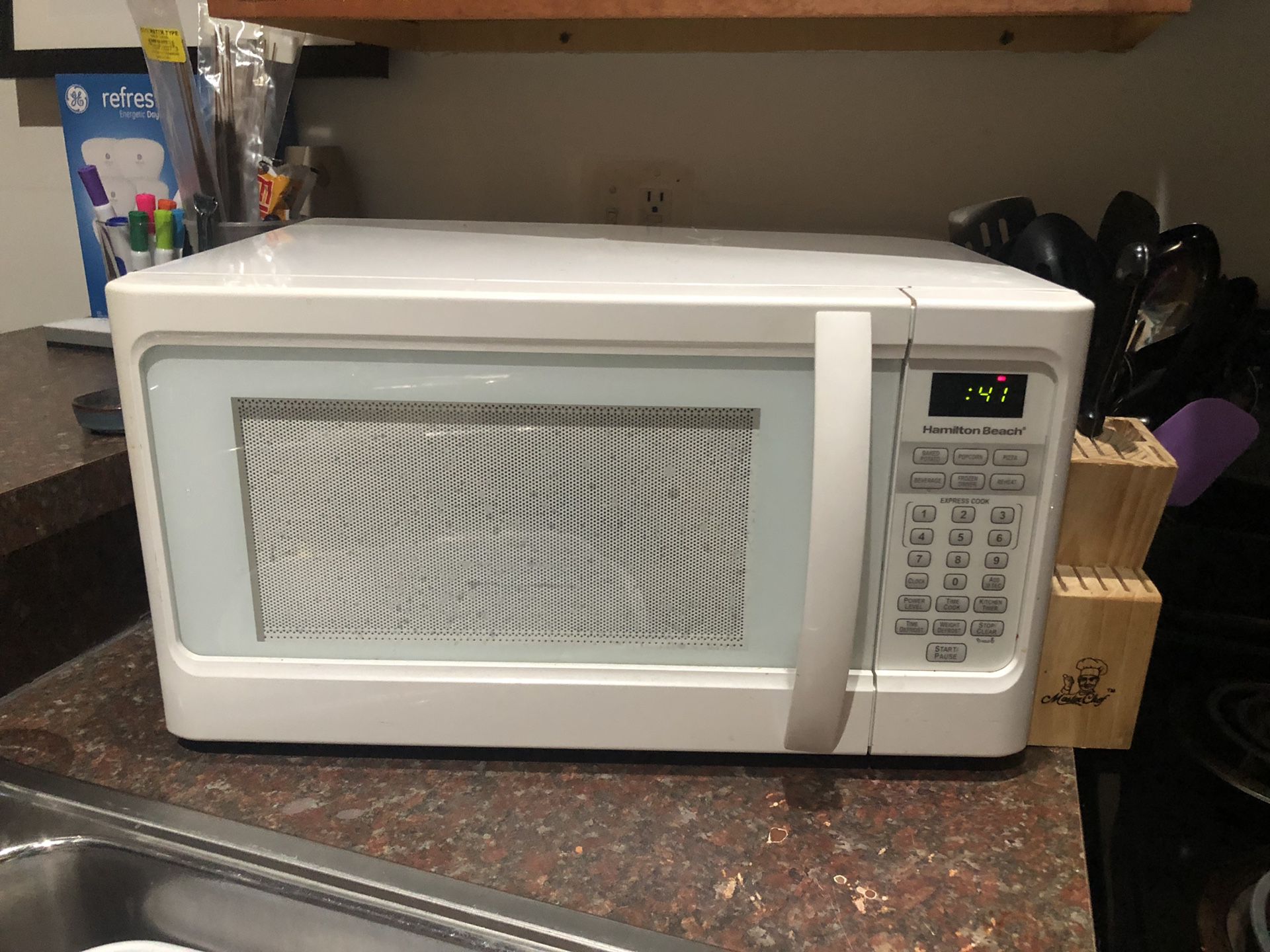 Microwave For-sale Need Gone “ASAP”
