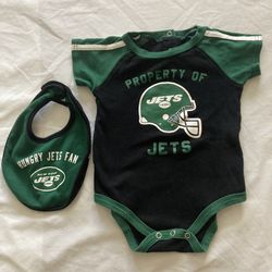 New York Jets 18 months onesie & new born bib nfl football .