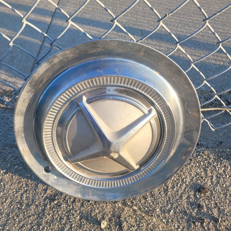 1962 Vintage Dodge Hubcap