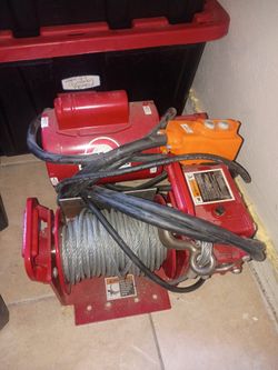 THERN 4WP2-B Worm Gear Power Winches, Capacity up to 1 Ton, 230 Volts with no controls and no power cord.