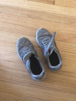 Nike boys shoe