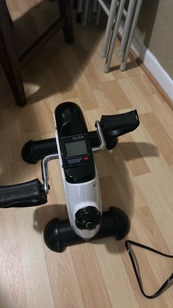 Exercise pedal machine
