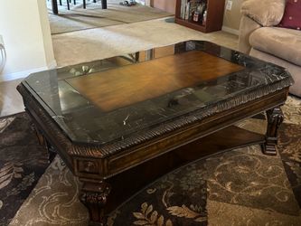 Elegant marble coffee table