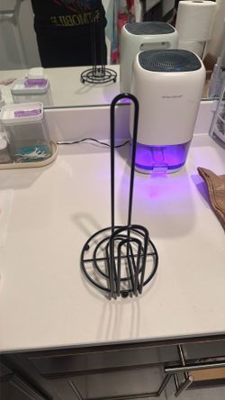 Paper towel holder