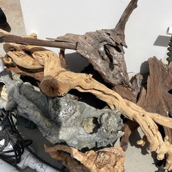 Driftwood ,deco Fish Tank