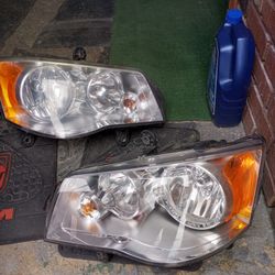 11-19 Dodge Caravan Headlights 08-16 Town Country Headlights