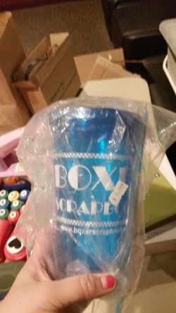 Blue tumbler w lid/Straw, Boxer Scrapbook