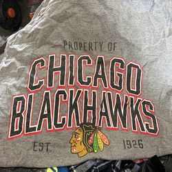 Early 2000's Chicago Blackhawks Shirt 