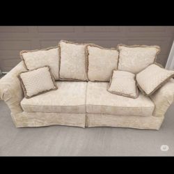 High Quality Couch and Loveseat