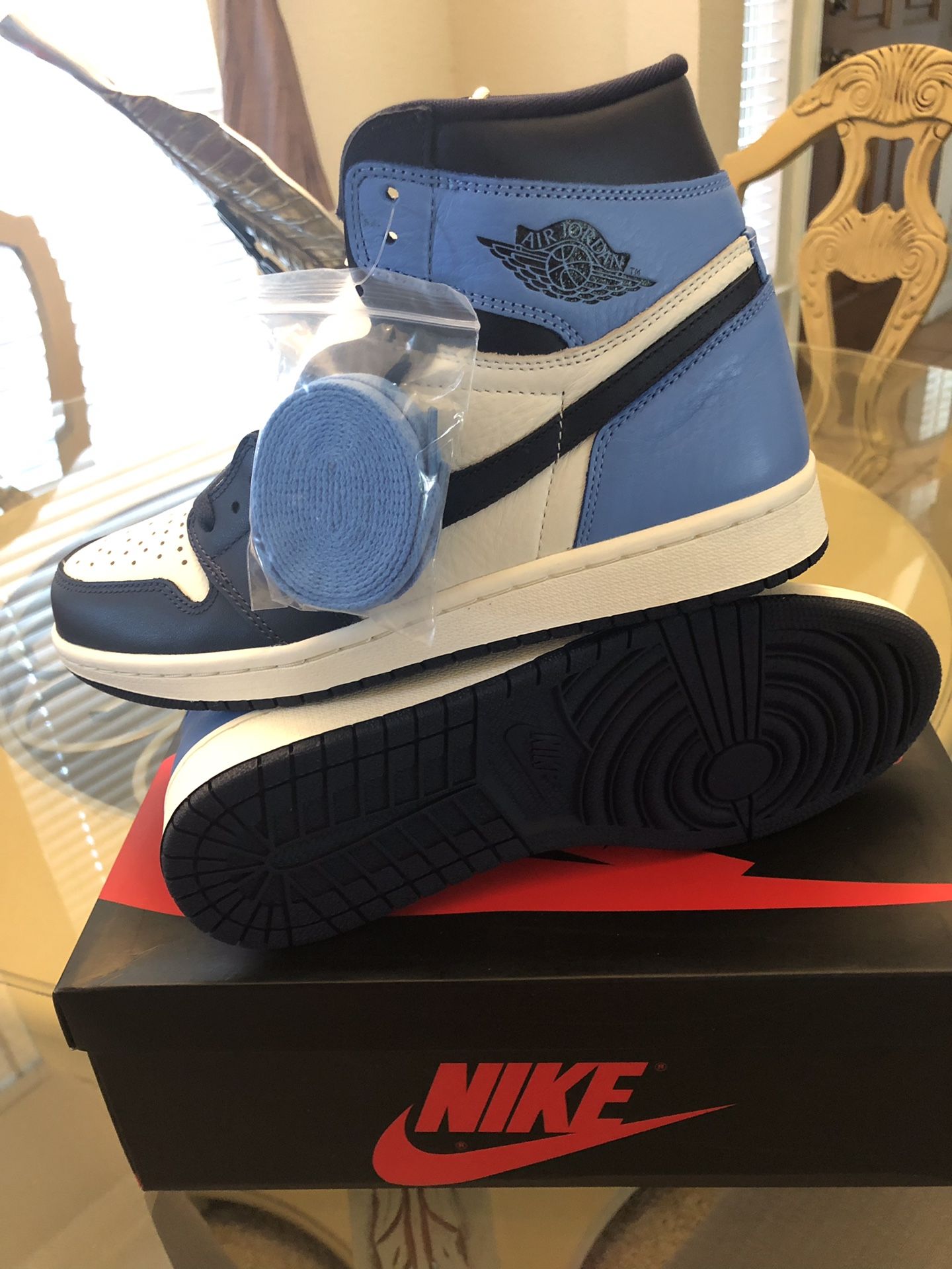 Retro Air Jordan 1 UNC Obsidian