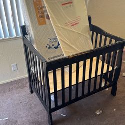 Baby Crib 