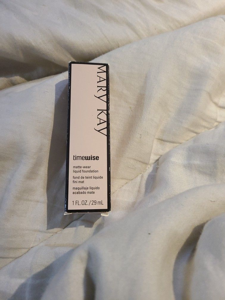 Mary Kay Timewise Matte Wear Foundation Beige 1 