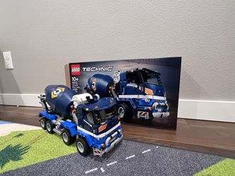 TECHNIC Lego  Concrete Truck Mixer