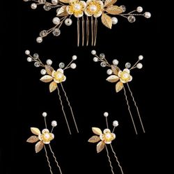 4 Piece Only Hair Pins