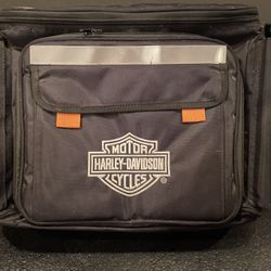 Harley Davidson Bag Picnic Cooler & Helmets 
