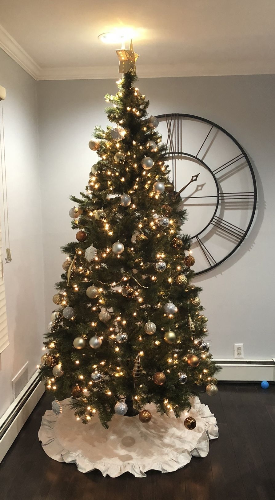 Wondershop 7 1/2 feet douglas fir lit tree