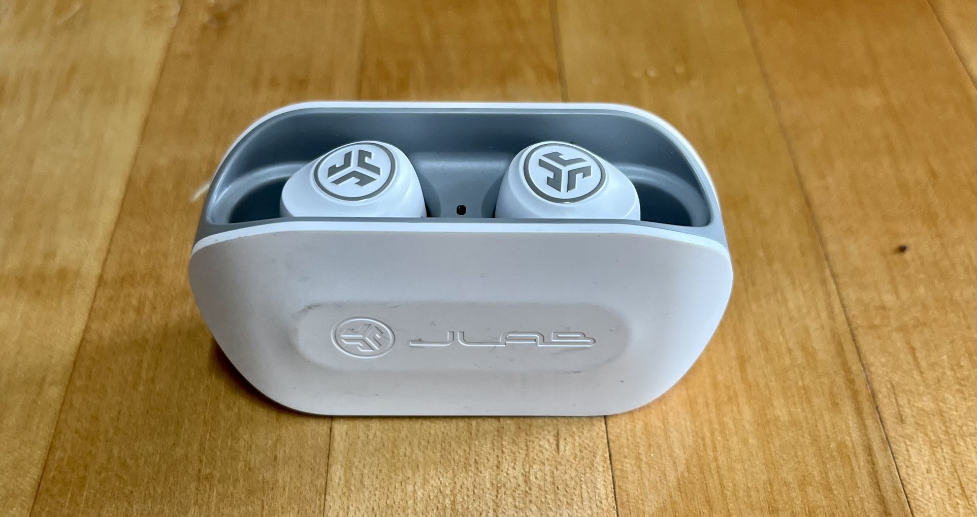JLab Signature Earbuds White